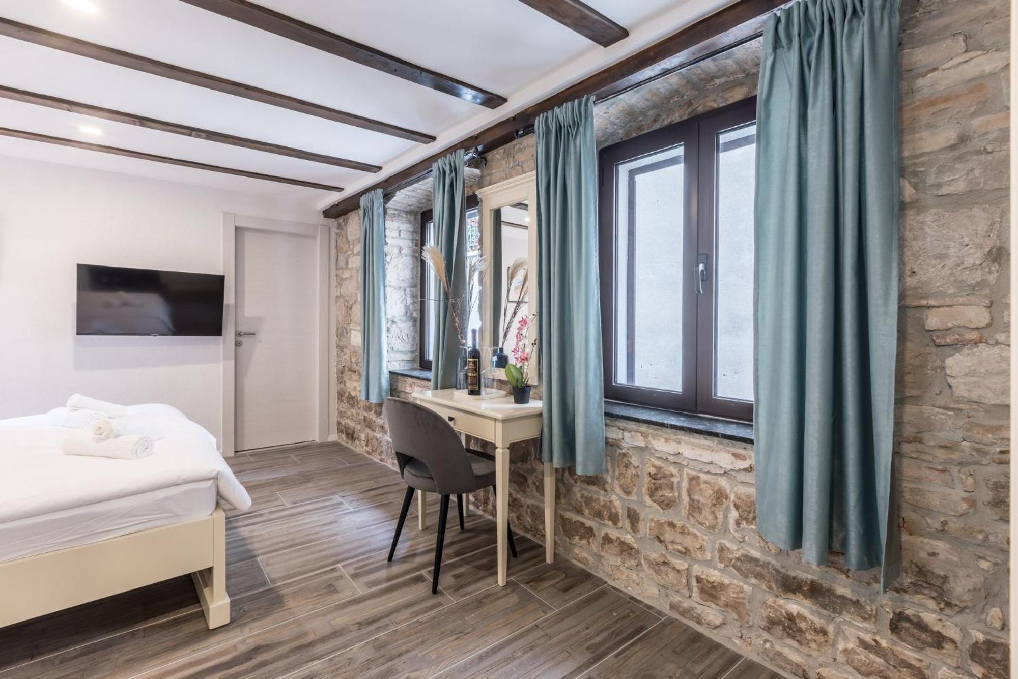 Old Town B&B Rooms Matusko 스플리트 객실 사진